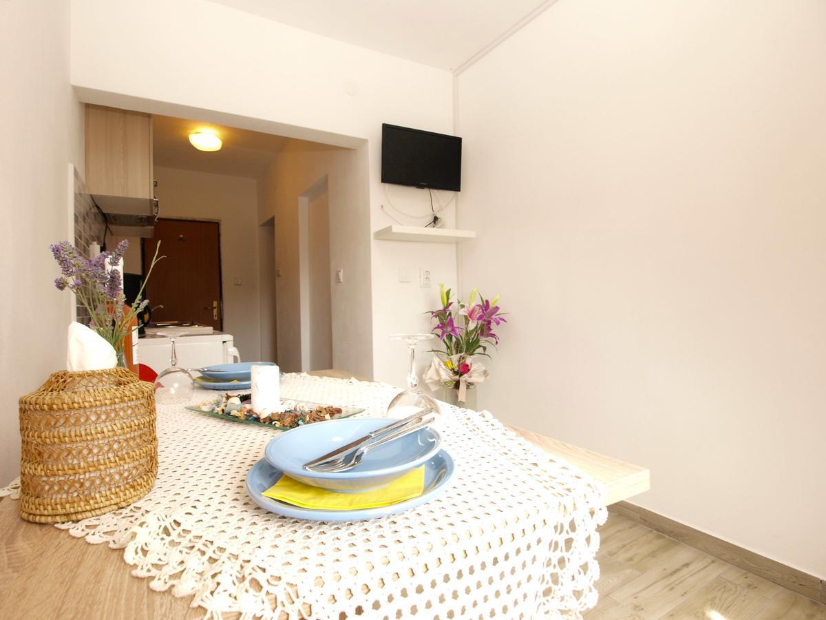 Apartments Davor 1676 Баньоле Екстериор снимка