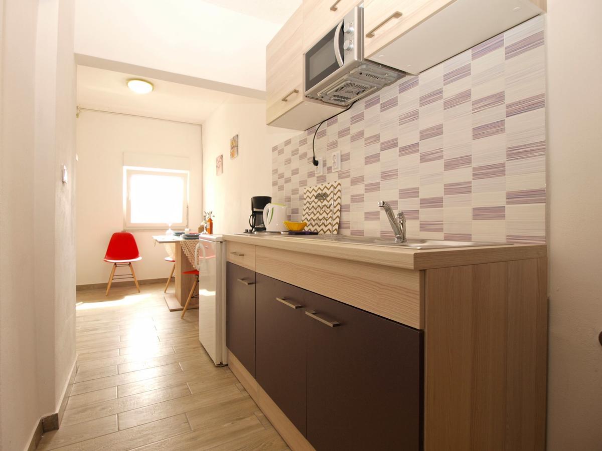 Apartments Davor 1676 Баньоле Екстериор снимка