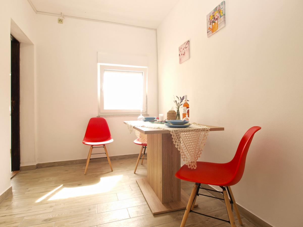 Apartments Davor 1676 Баньоле Екстериор снимка