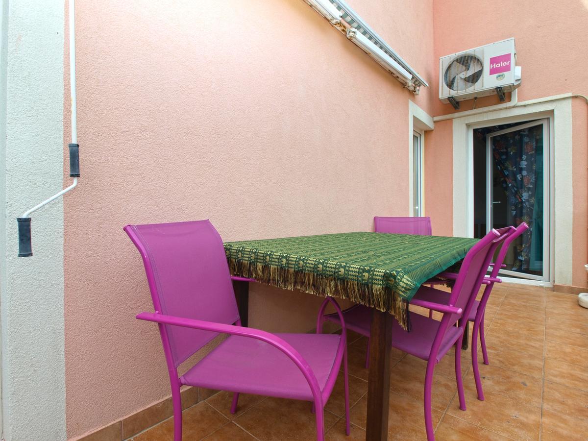 Apartments Davor 1676 Баньоле Екстериор снимка