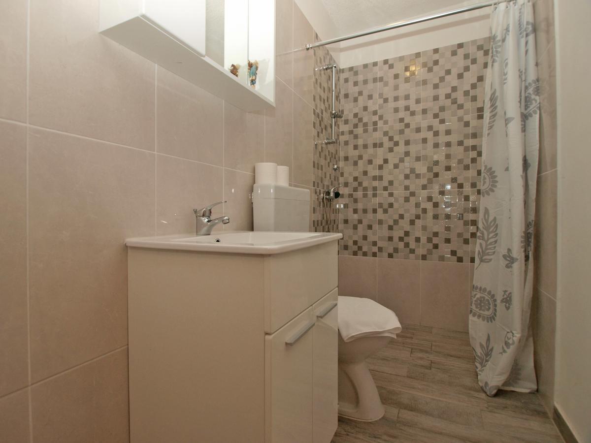 Apartments Davor 1676 Баньоле Екстериор снимка