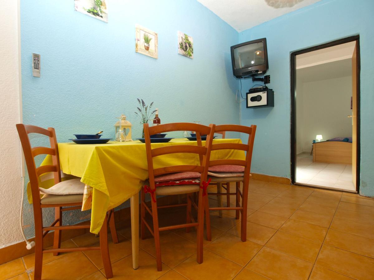 Apartments Davor 1676 Баньоле Екстериор снимка