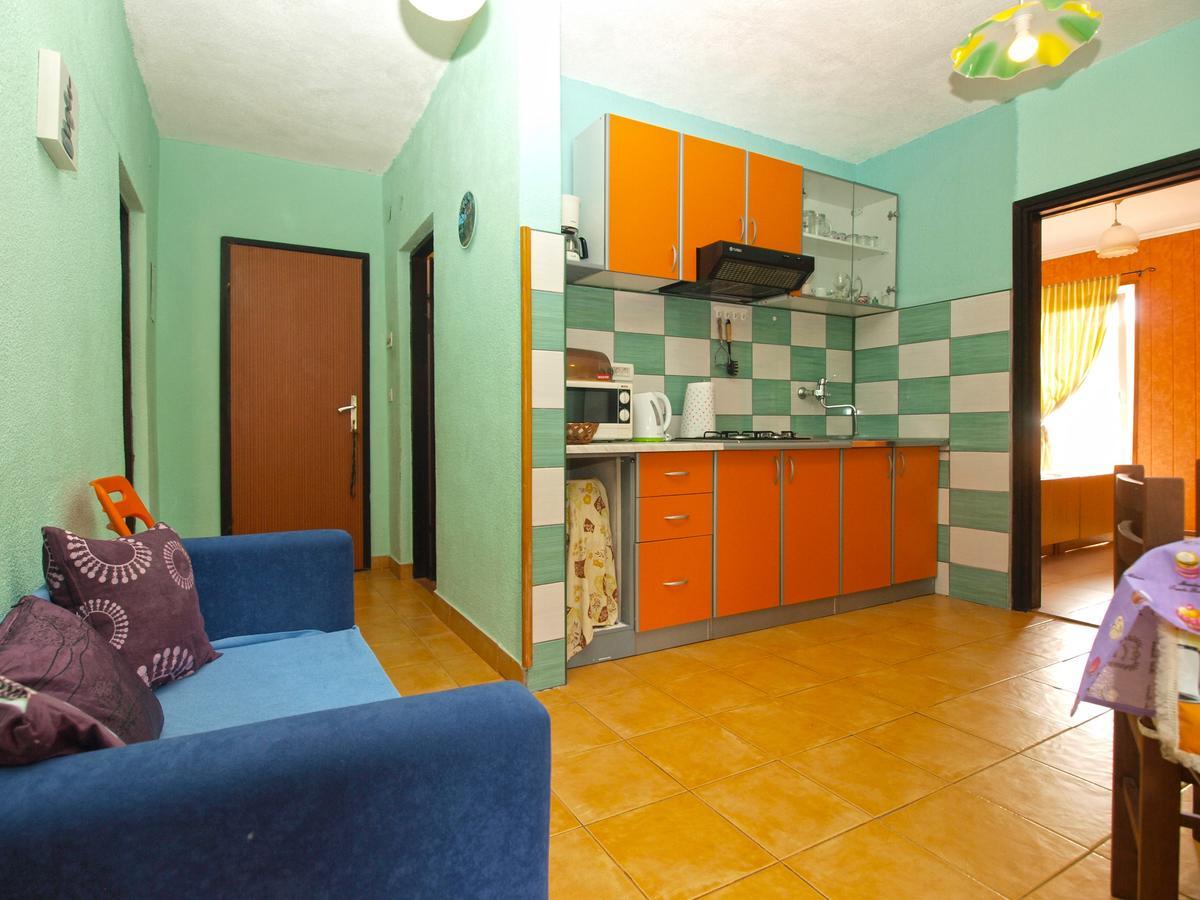 Apartments Davor 1676 Баньоле Екстериор снимка