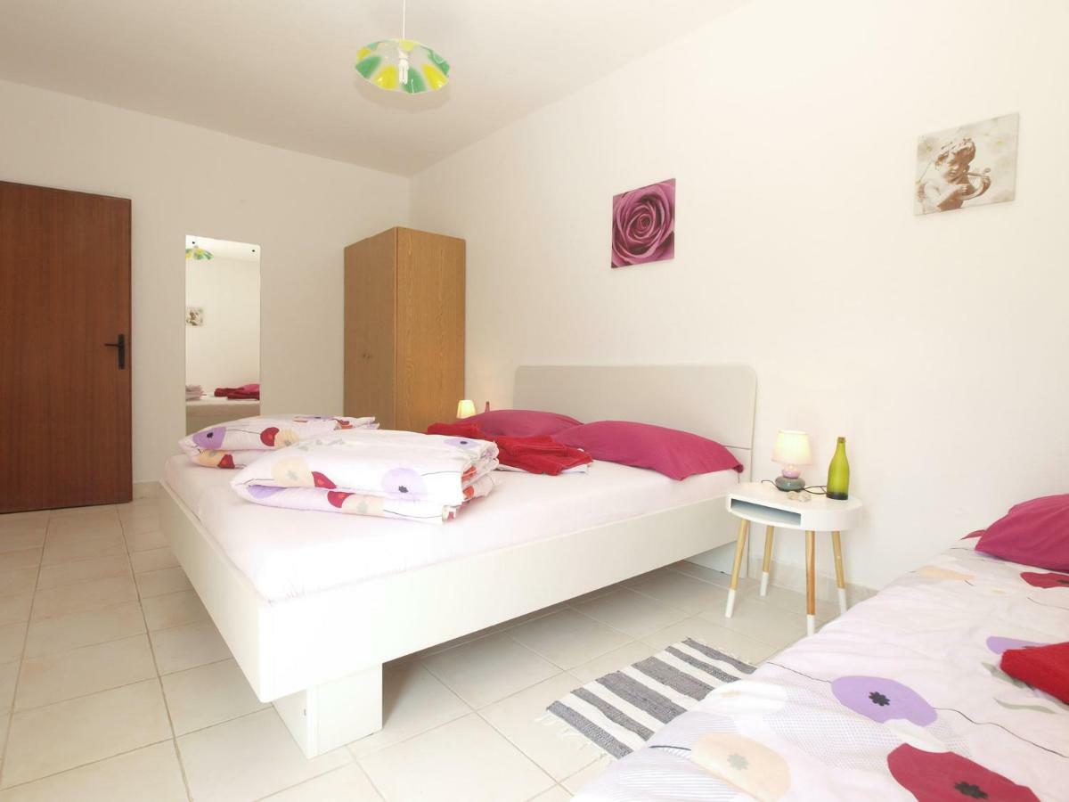 Apartments Davor 1676 Баньоле Екстериор снимка
