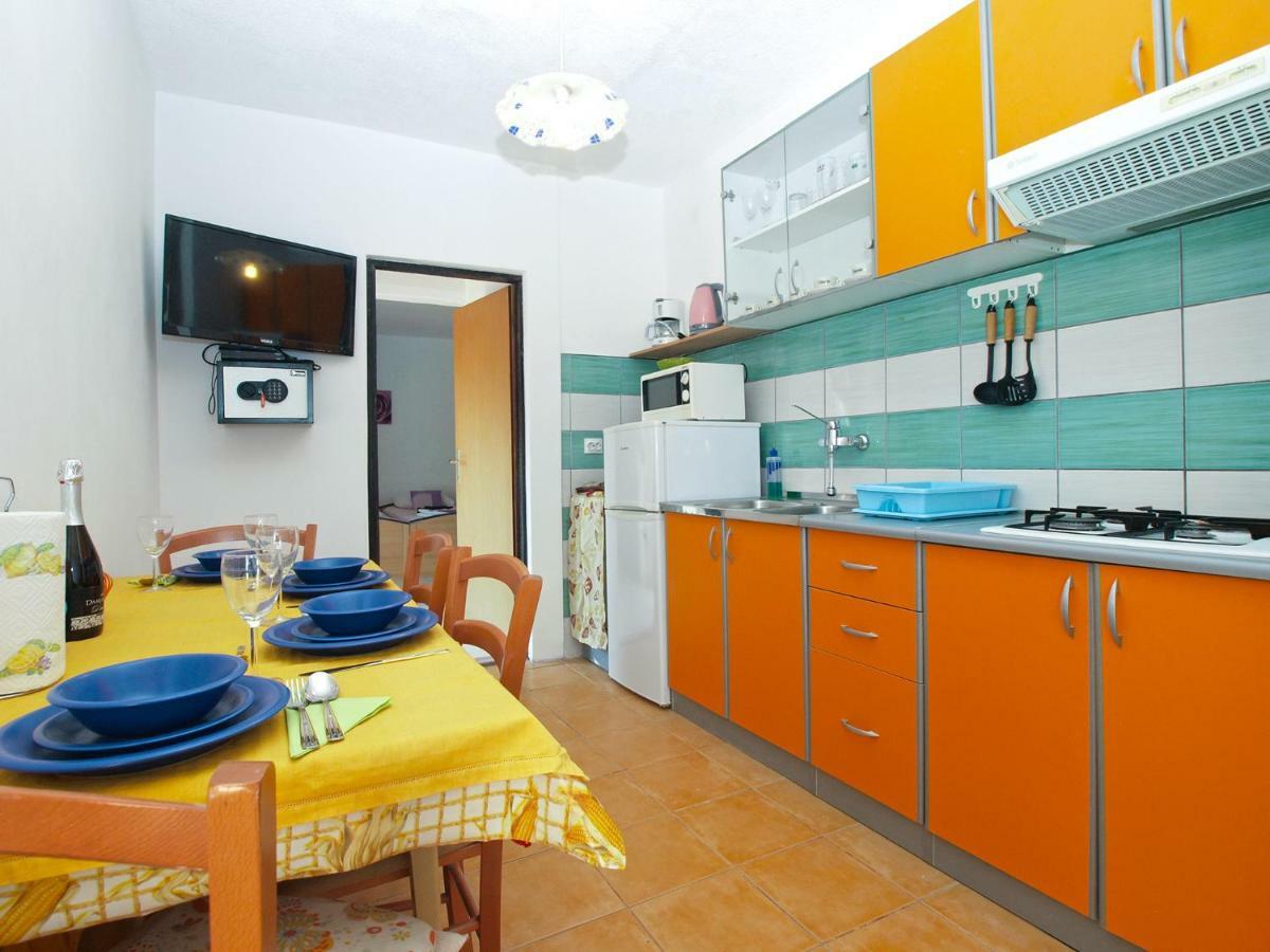 Apartments Davor 1676 Баньоле Екстериор снимка