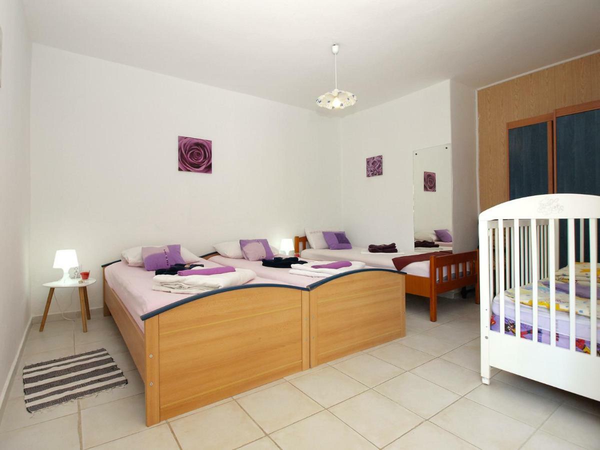 Apartments Davor 1676 Баньоле Екстериор снимка